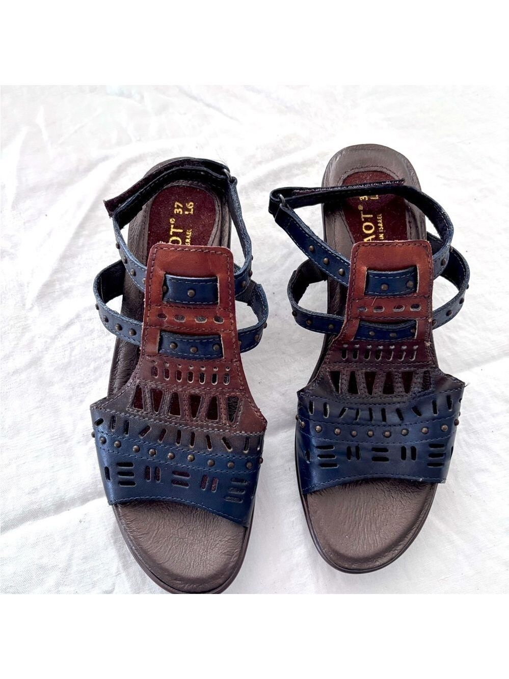 Naot Women’s Leather Vogue Hand Crafted Sandal in Black/Brown Velcro Slip on S6